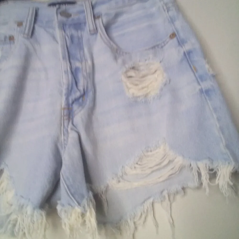 Aeropostale Shorts 6 Women High Rise Cut-Off Button Fly Distressed Raw Hem Blue